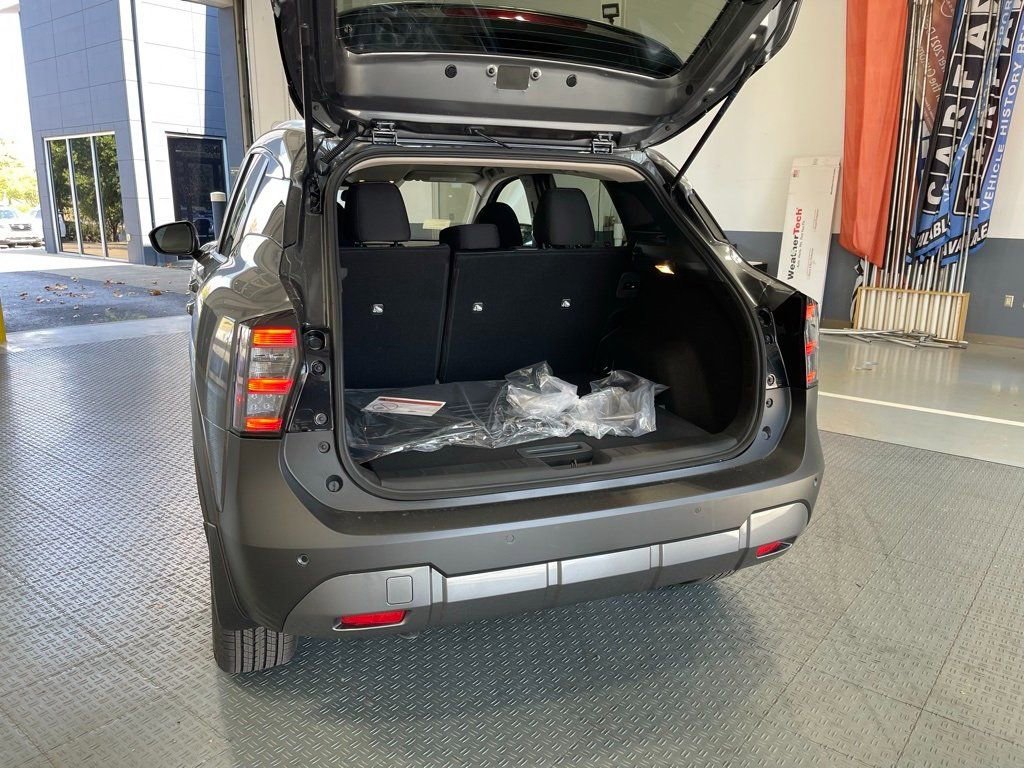 New 2026 Nissan Kicks SV w/ SV Premium Package image 7