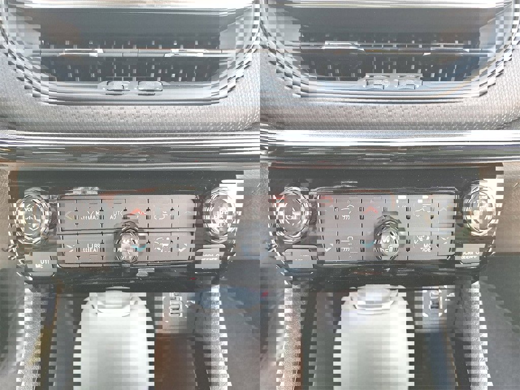 New 2026 Jeep Compass Limited w/ Sun, Sound & Navigation Group image 21