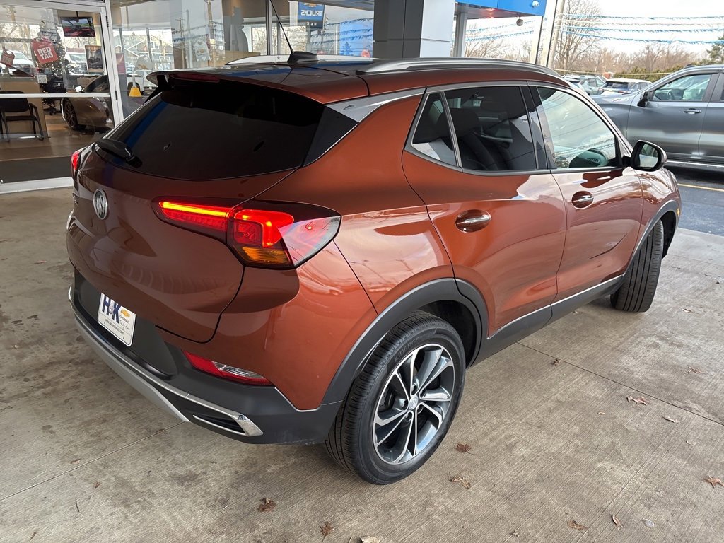 Used 2020 Buick Encore GX Essence image 5