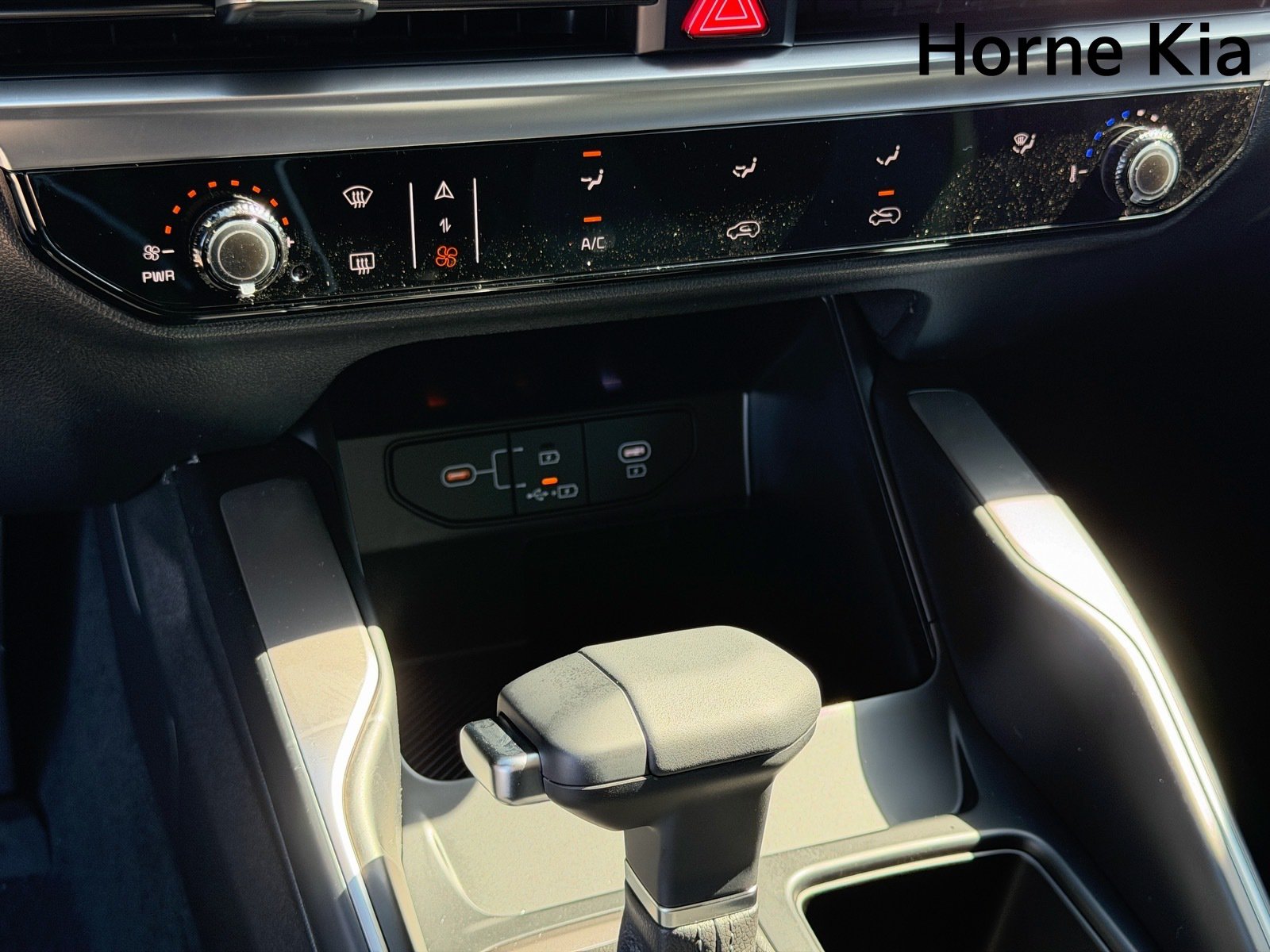 New 2026 Kia Sorento LX FWD image 18