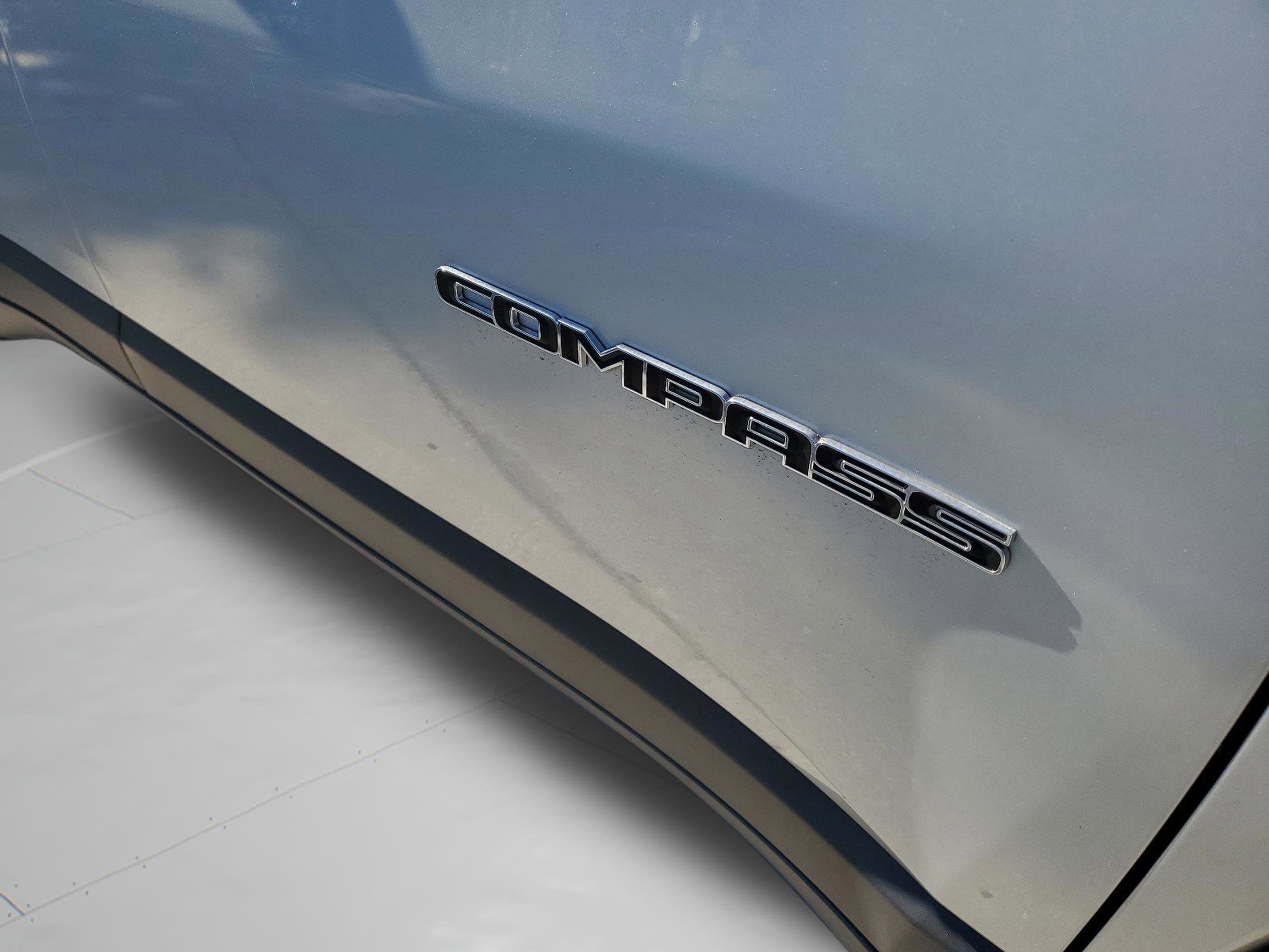 Certified 2026 Jeep Compass Latitude AWD/4WD image 6