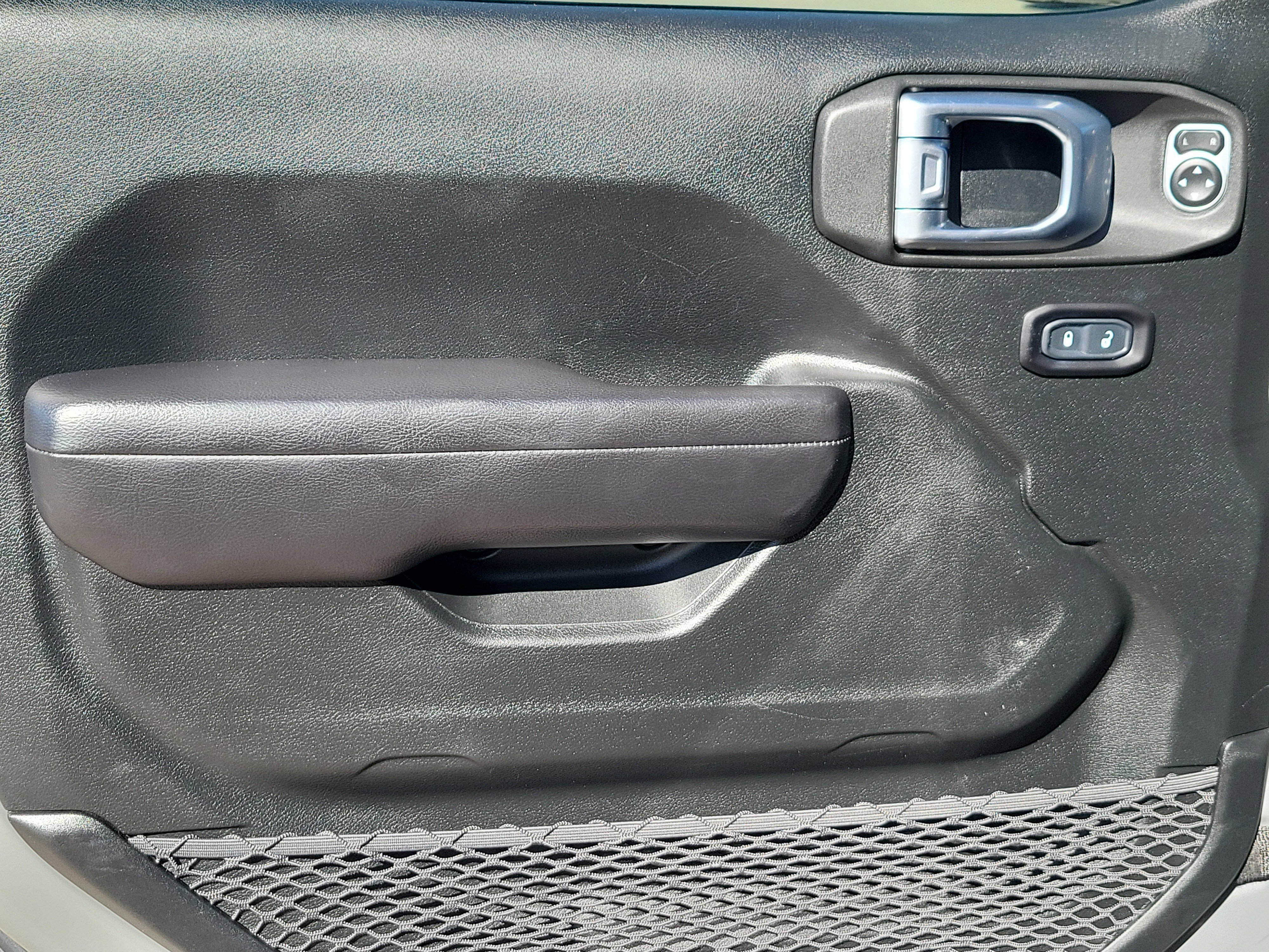 Used 2020 Jeep Gladiator Sport w/ Quick Order Package 24S image 6