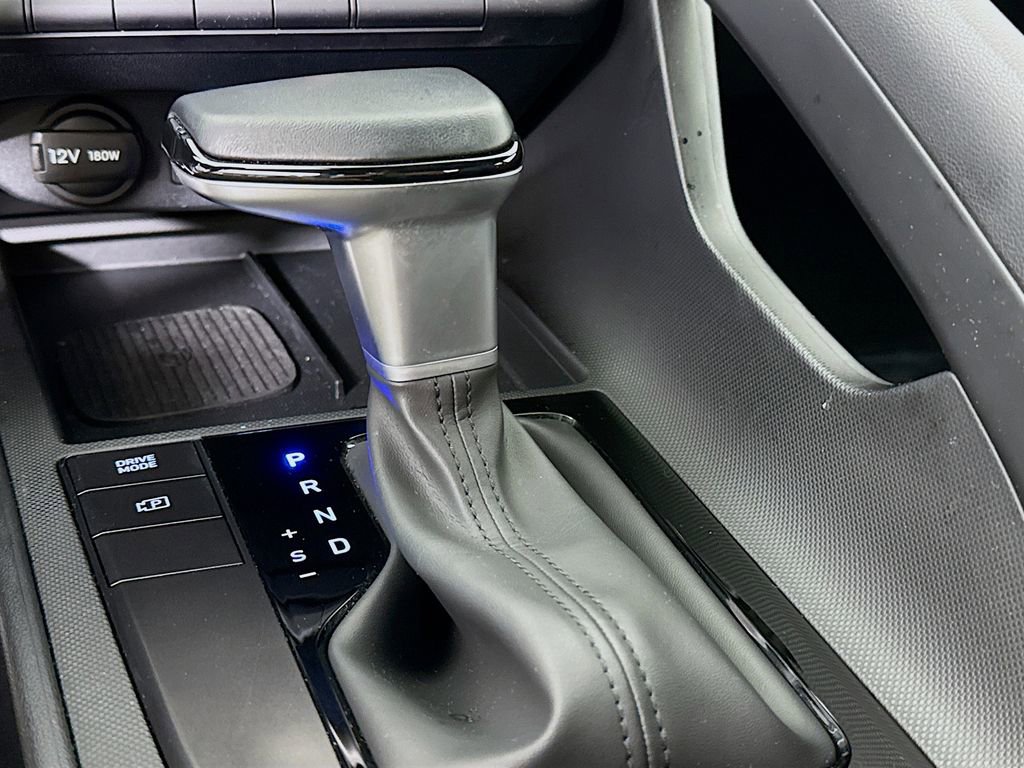 Certified 2025 Hyundai Elantra Sport w/ Cargo Package FWD image 10