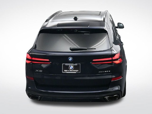New 2026 BMW X5 xDrive50e w/ M Sport Package AWD/4WD image 28