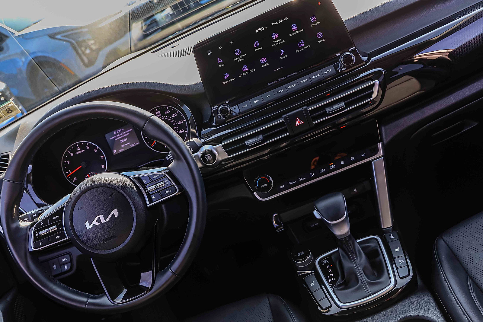 Certified 2023 Kia Seltos EX AWD/4WD image 19
