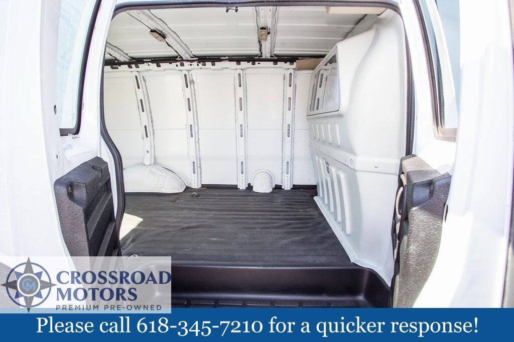 Used 2016 Chevrolet Express 2500 RWD image 20