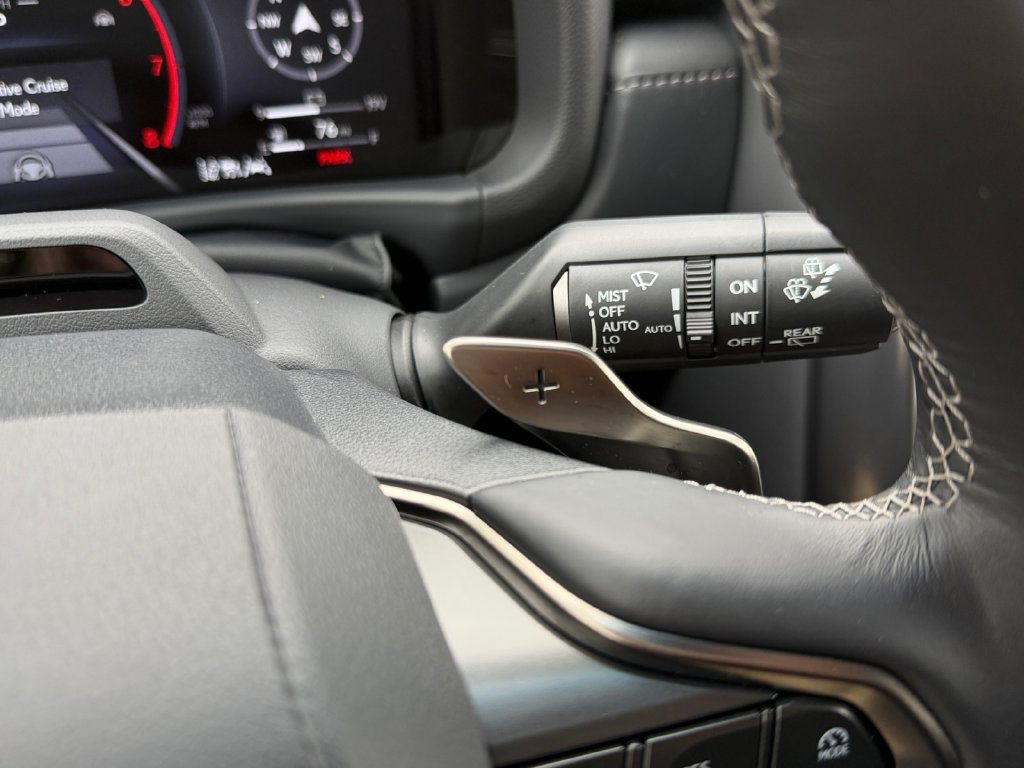 Certified 2025 Lexus LX 700h Overtrail AWD/4WD image 36