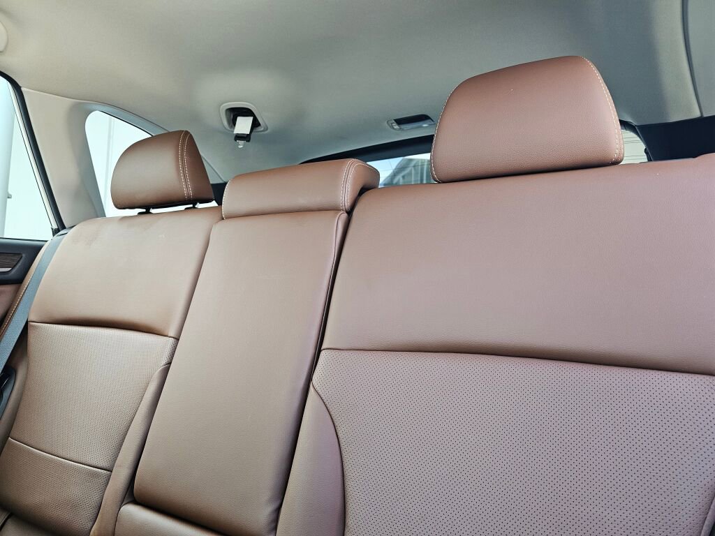 Used 2019 Subaru Outback 2.5i Touring w/ Popular Package #3A AWD/4WD image 19
