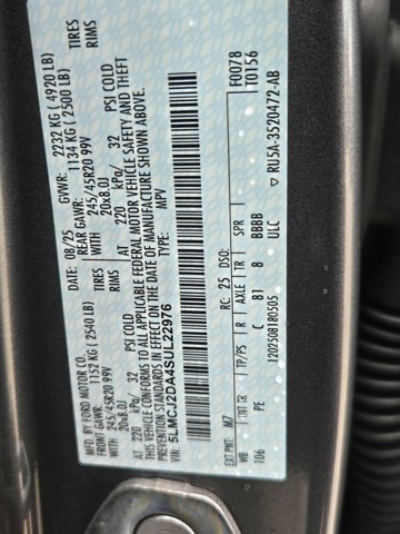 New 2025 Lincoln Corsair Reserve w/ Equipment Group 202A image 18