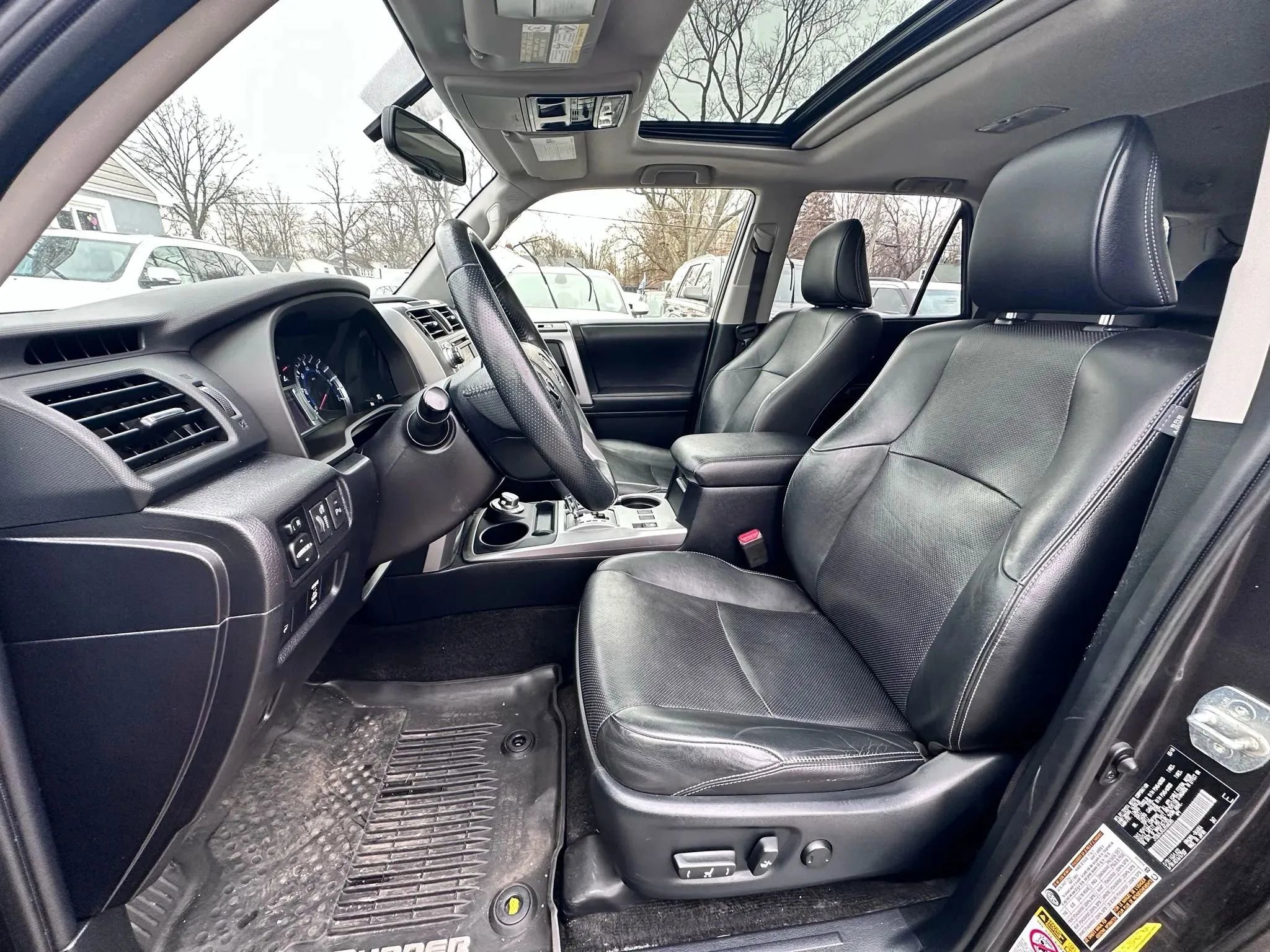 Used 2018 Toyota 4Runner Limited image 13