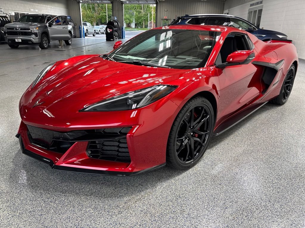 New 2027 Chevrolet Corvette Grand Sport RWD image 3