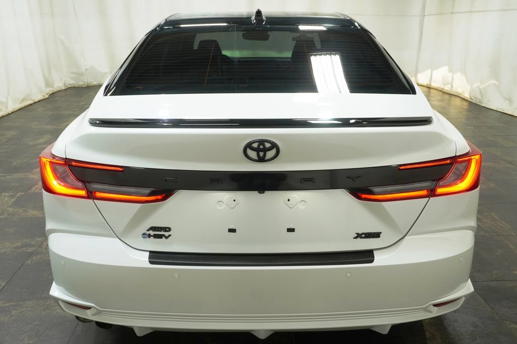 Used 2025 Toyota Camry XSE w/ Premium Plus Package AWD/4WD image 5