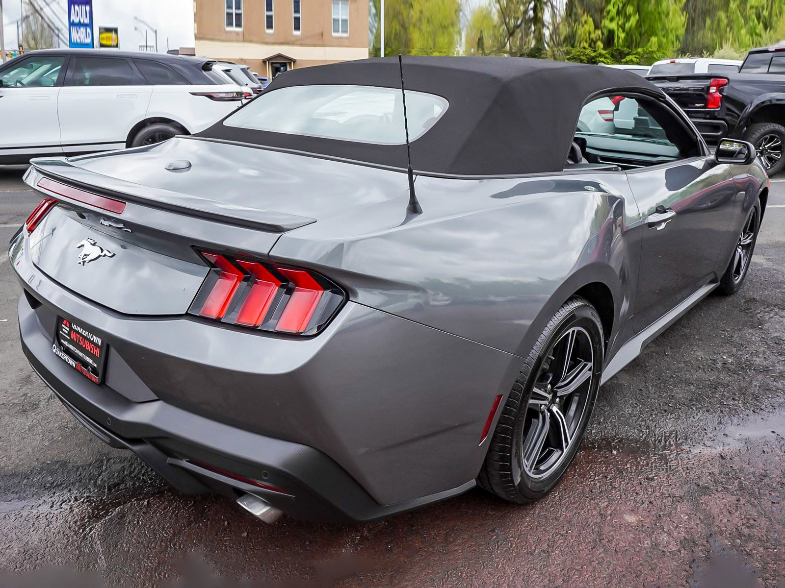 Used 2025 Ford Mustang Premium RWD image 11