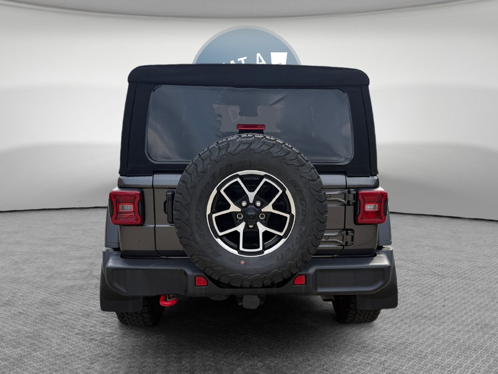 Used 2024 Jeep Wrangler Unlimited Rubicon w/ Convenience Group AWD/4WD image 5