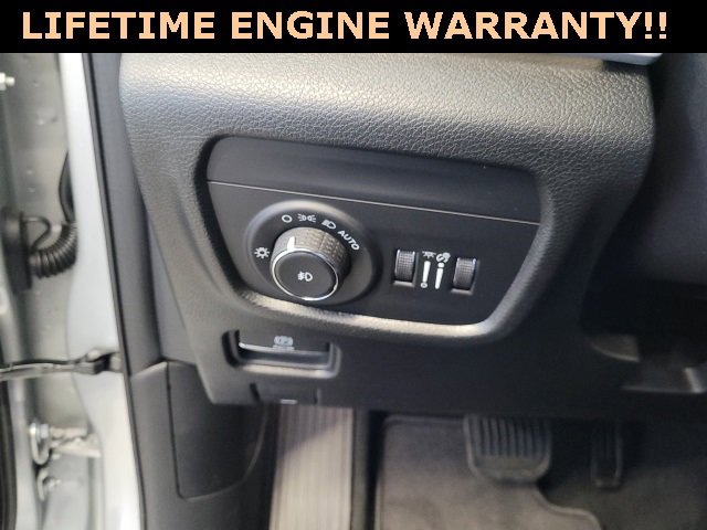 New 2025 Jeep Grand Cherokee L Limited w/ Black Appearance Package image 17