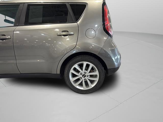Used 2018 Kia Soul + FWD image 36