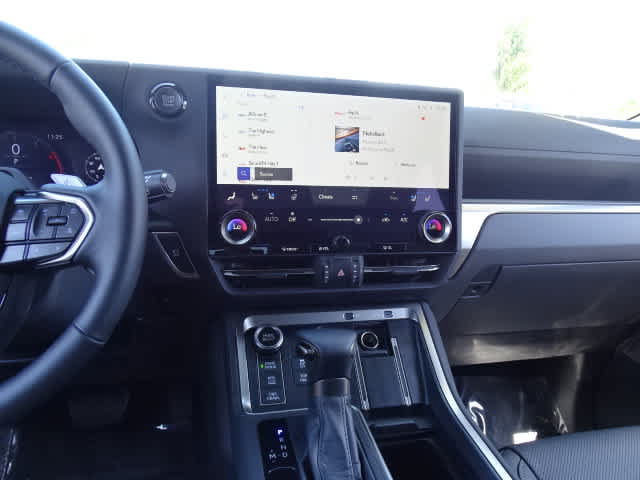 Used 2026 Lexus GX 550 AWD/4WD image 27