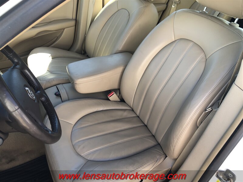Used 2010 Buick Lucerne CXL FWD image 12