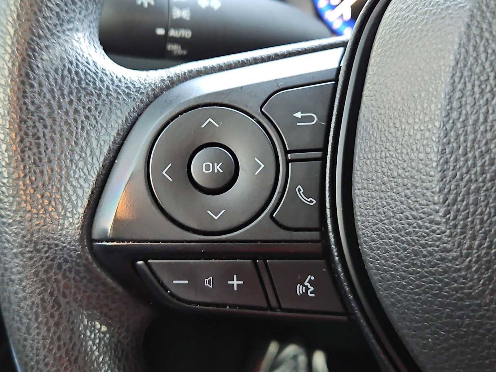 Used 2022 Toyota Corolla LE image 22