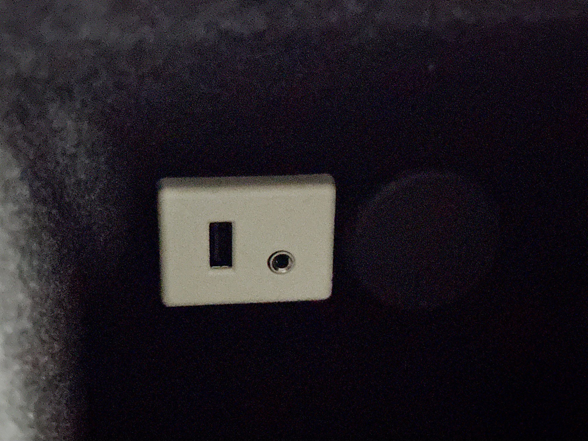 Used 2015 Cadillac SRX Luxury w/ LPO, U-Rail D-Rings Package image 25