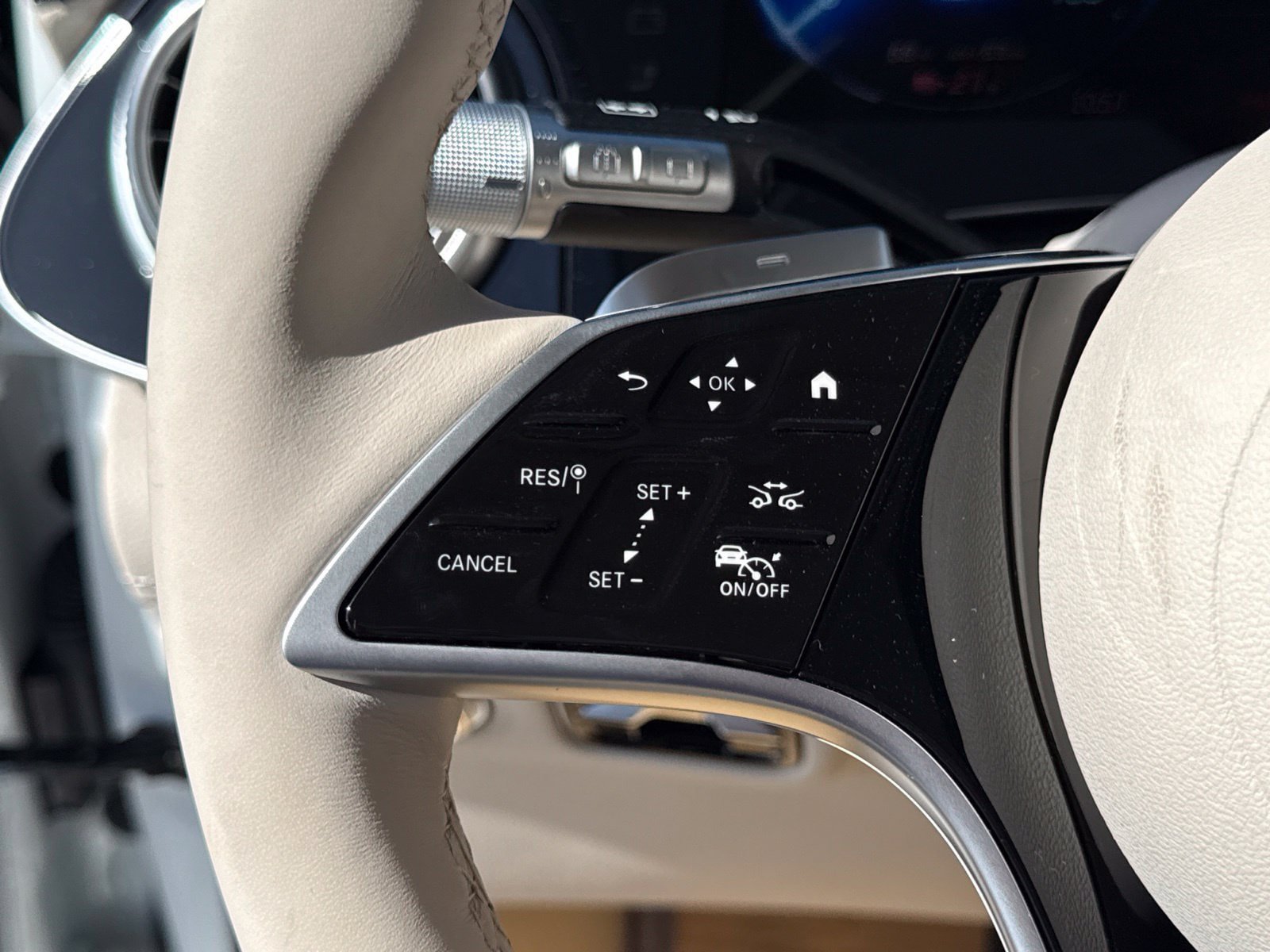 New 2027 Mercedes-Benz EQS 400 4MATIC SUV image 21