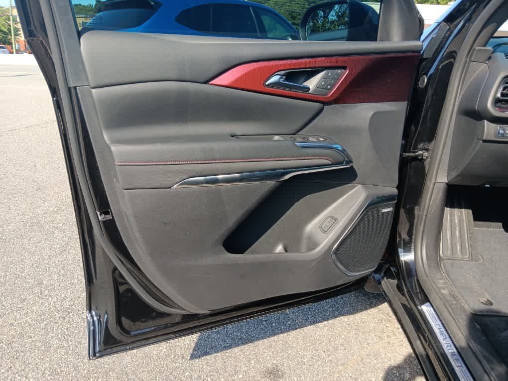Used 2024 Chevrolet Traverse RS AWD/4WD image 32