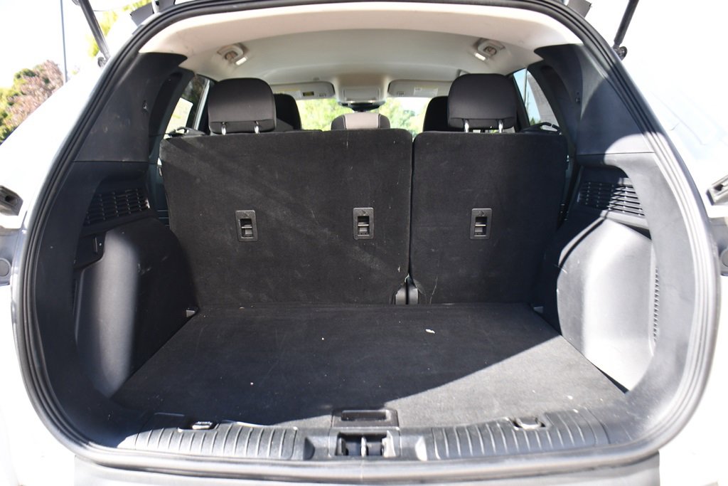 Used 2022 Ford Escape SE w/ Cold Weather Package image 17