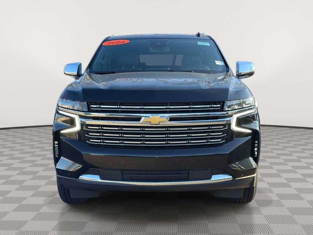 Used 2024 Chevrolet Tahoe Premier AWD/4WD image 2