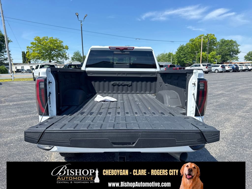 Used 2024 GMC Sierra 2500 AT4 w/ AT4 Premium Plus Package AWD/4WD image 23