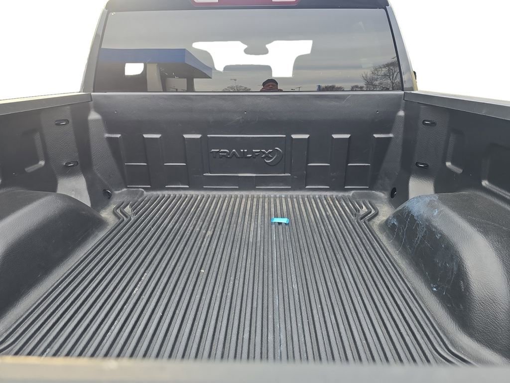 Used 2025 GMC Sierra 1500 SLT image 19