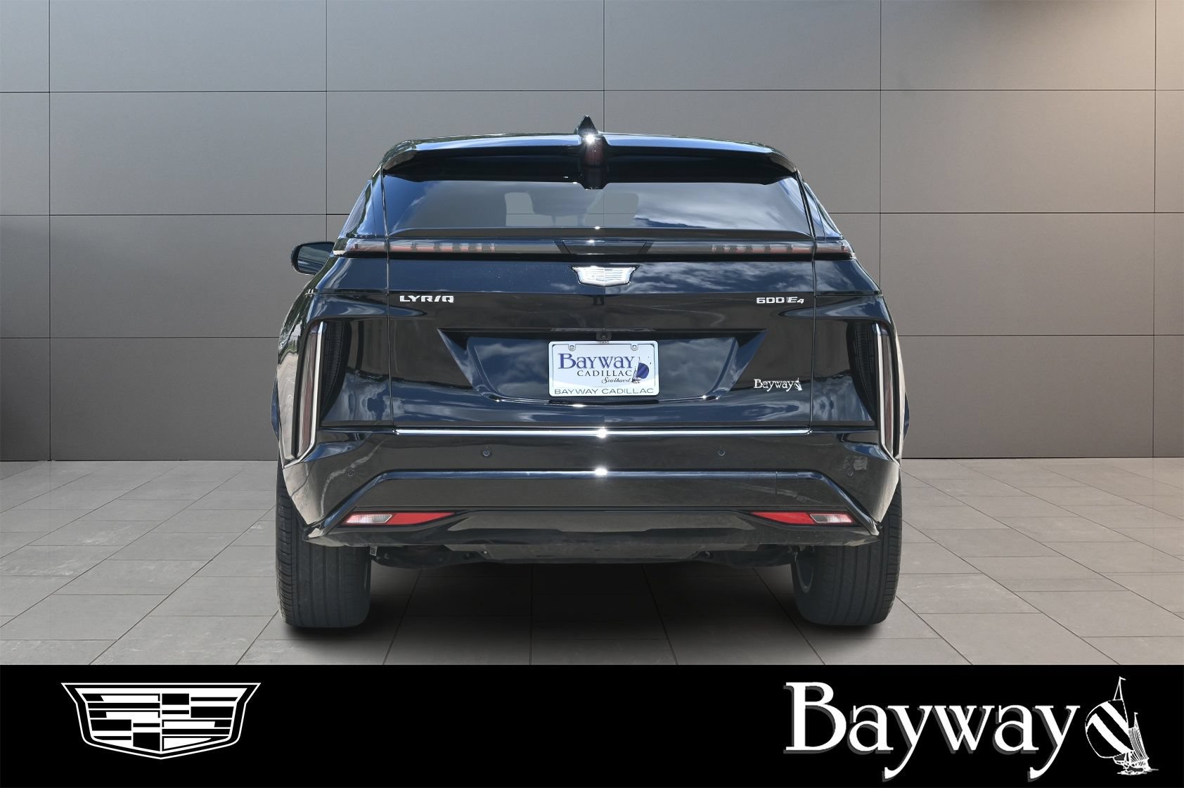 Used 2025 Cadillac Lyriq Luxury w/ LPO, Floor Liner Package AWD/4WD image 7