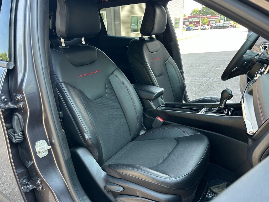 Used 2024 Jeep Compass Trailhawk image 44