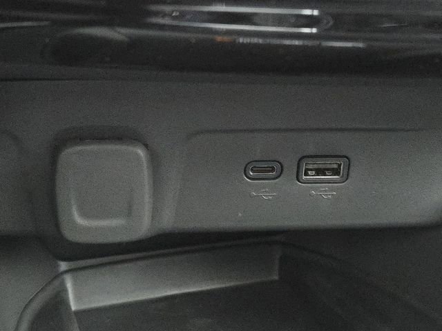 New 2026 Chevrolet Trax ACTIV w/ Sunroof Package image 8