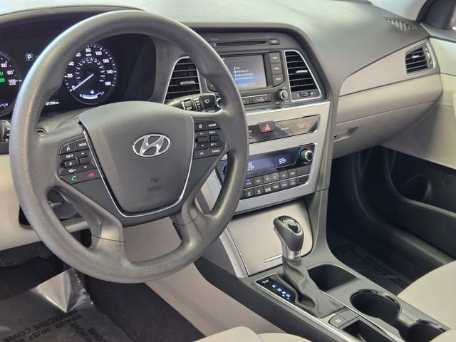 Used 2016 Hyundai Sonata SE image 13