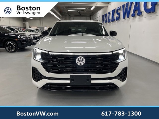 Used 2025 Volkswagen Atlas Cross Sport SEL R-Line image 6