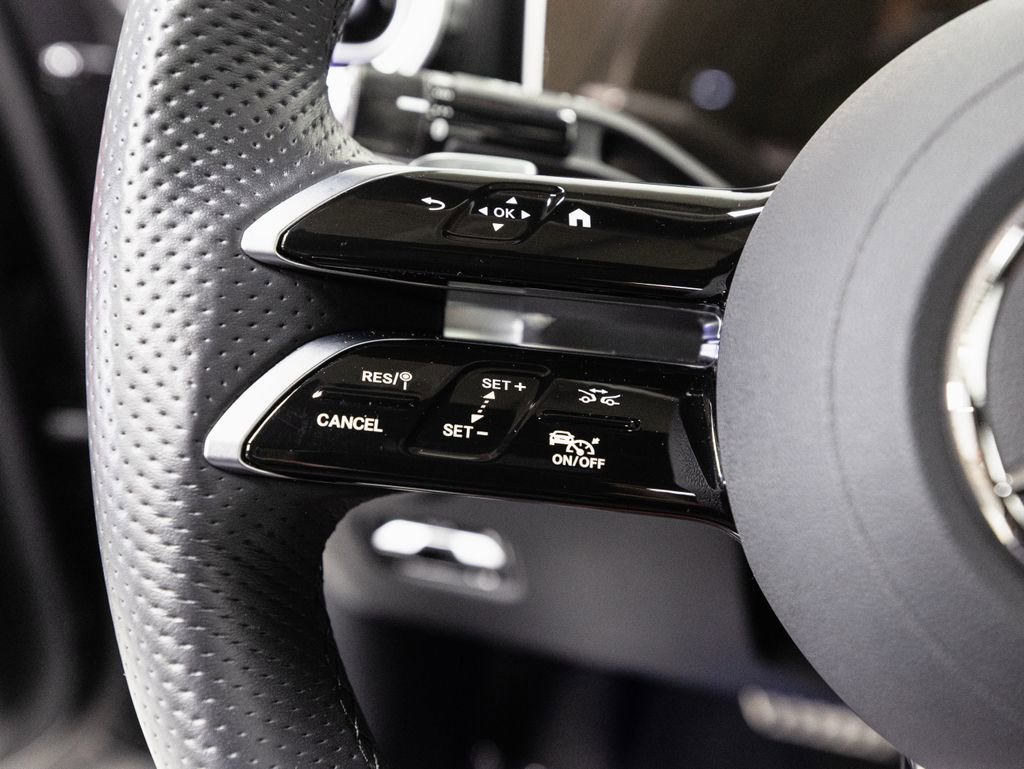 Certified 2025 Mercedes-Benz C 300 4MATIC Sedan image 11