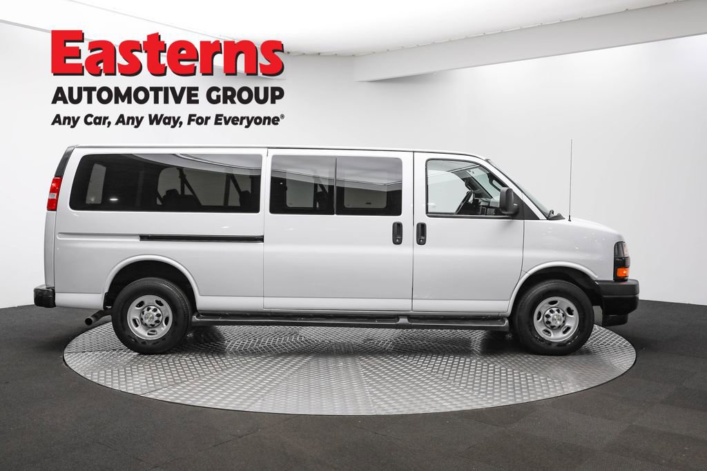 Used 2023 Chevrolet Express 3500 LS RWD image 4