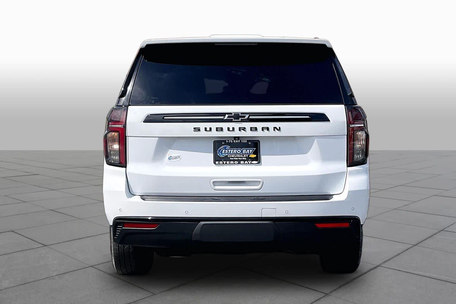 Used 2023 Chevrolet Suburban Z71 w/ Luxury Package AWD/4WD image 5