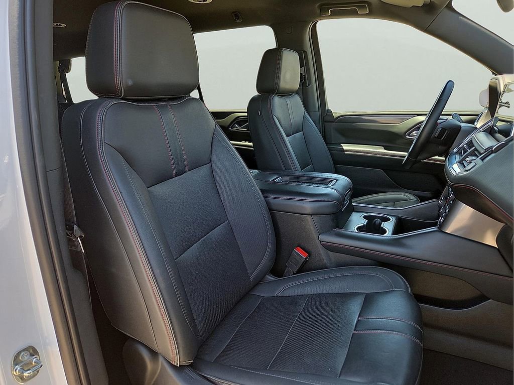 Used 2023 Chevrolet Tahoe RST w/ Luxury Package AWD/4WD image 9