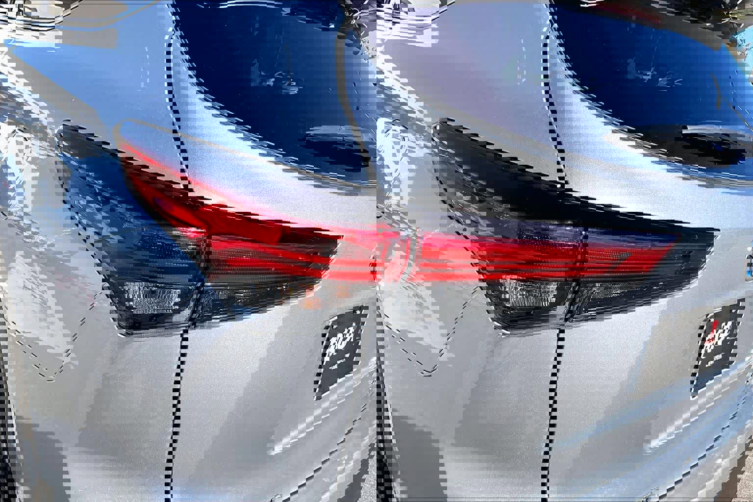 Used 2022 Toyota Highlander XLE image 26