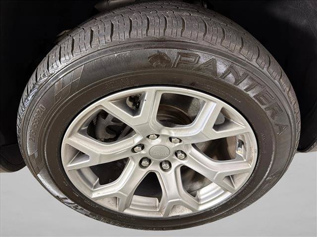 Used 2022 Jeep Wagoneer Series II AWD/4WD image 13