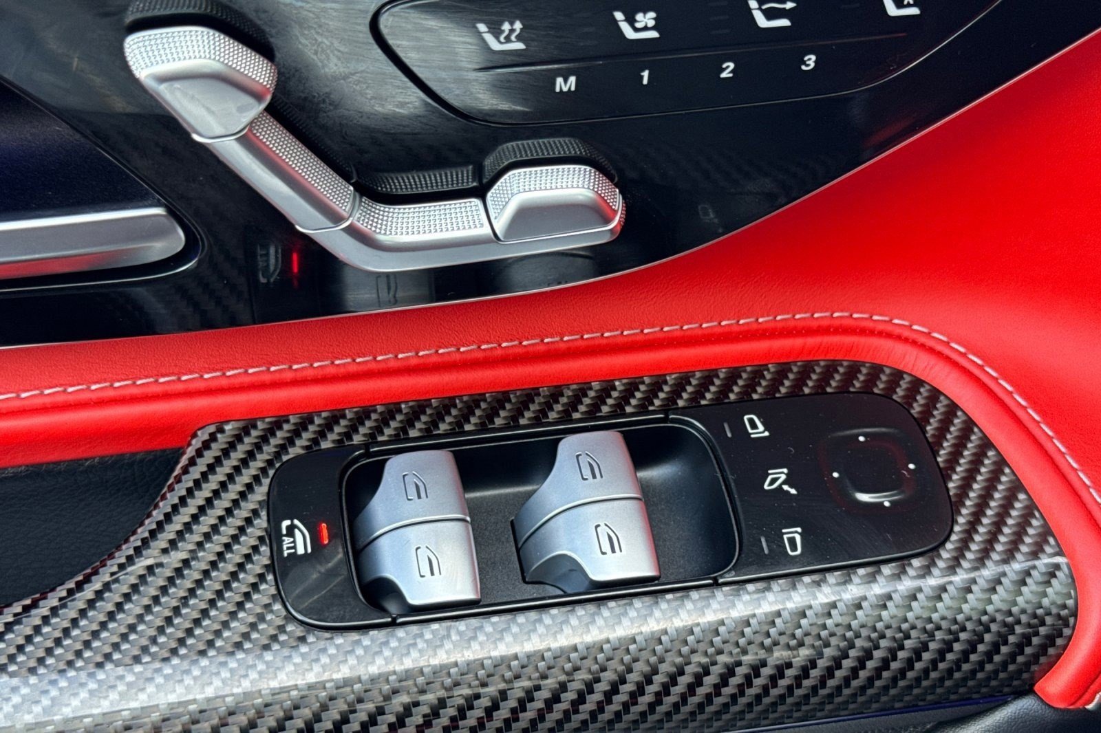 Certified 2022 Mercedes-Benz SL 55 AMG 4MATIC image 13