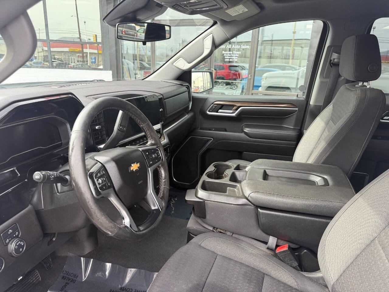 Used 2022 Chevrolet Silverado 1500 LT w/ Work Truck Package image 10