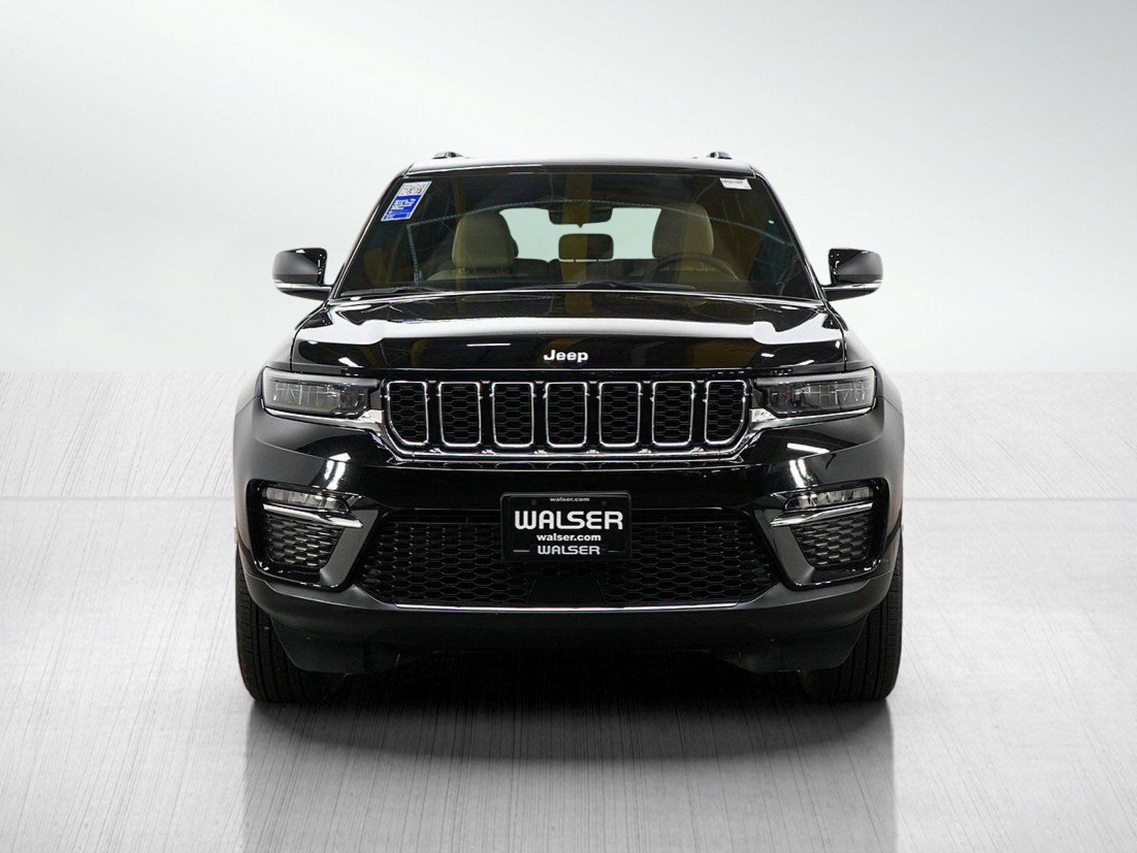 Used 2025 Jeep Grand Cherokee Limited AWD/4WD image 8