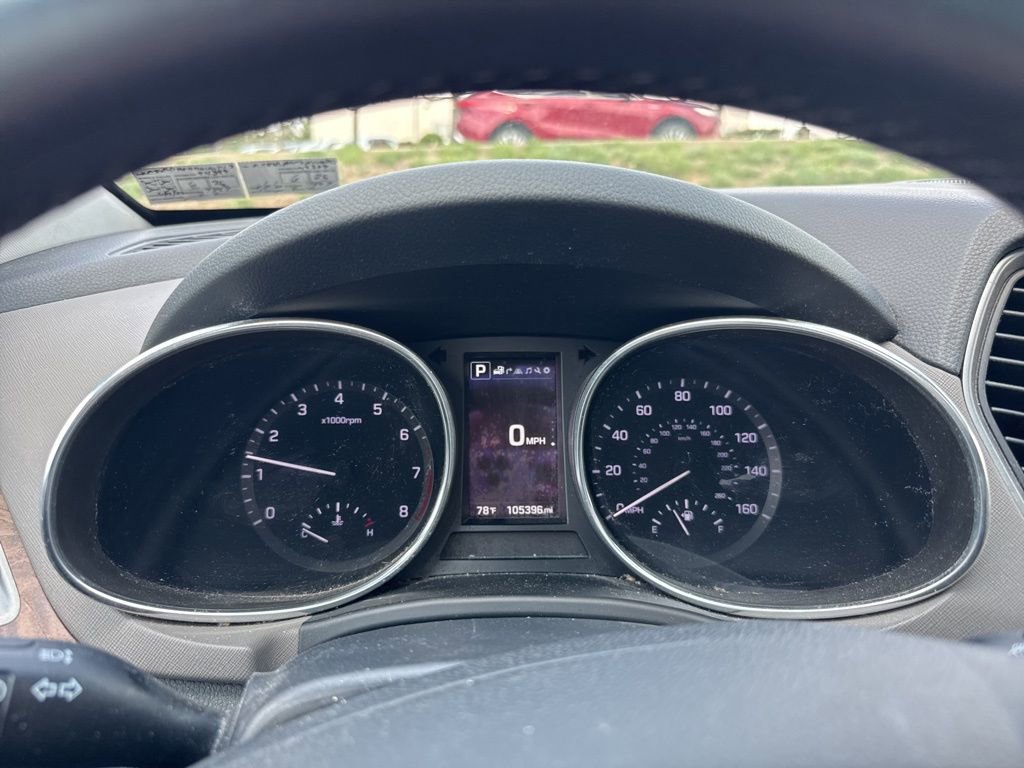 Used 2017 Hyundai Santa Fe Limited AWD/4WD image 16