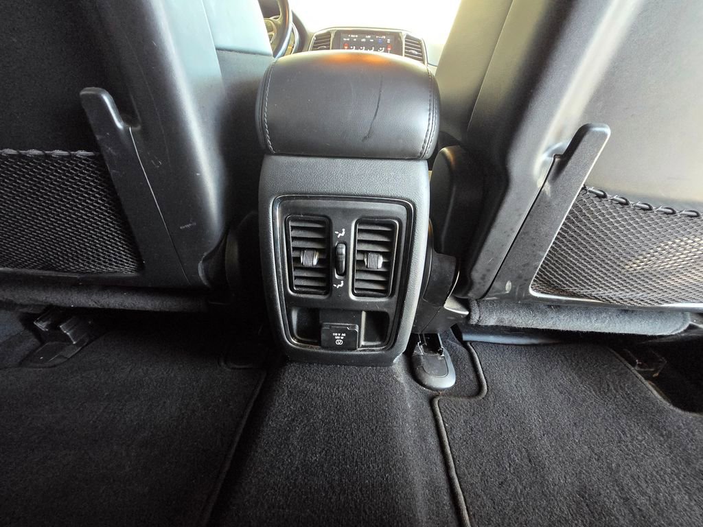 Used 2020 Jeep Grand Cherokee Altitude image 29