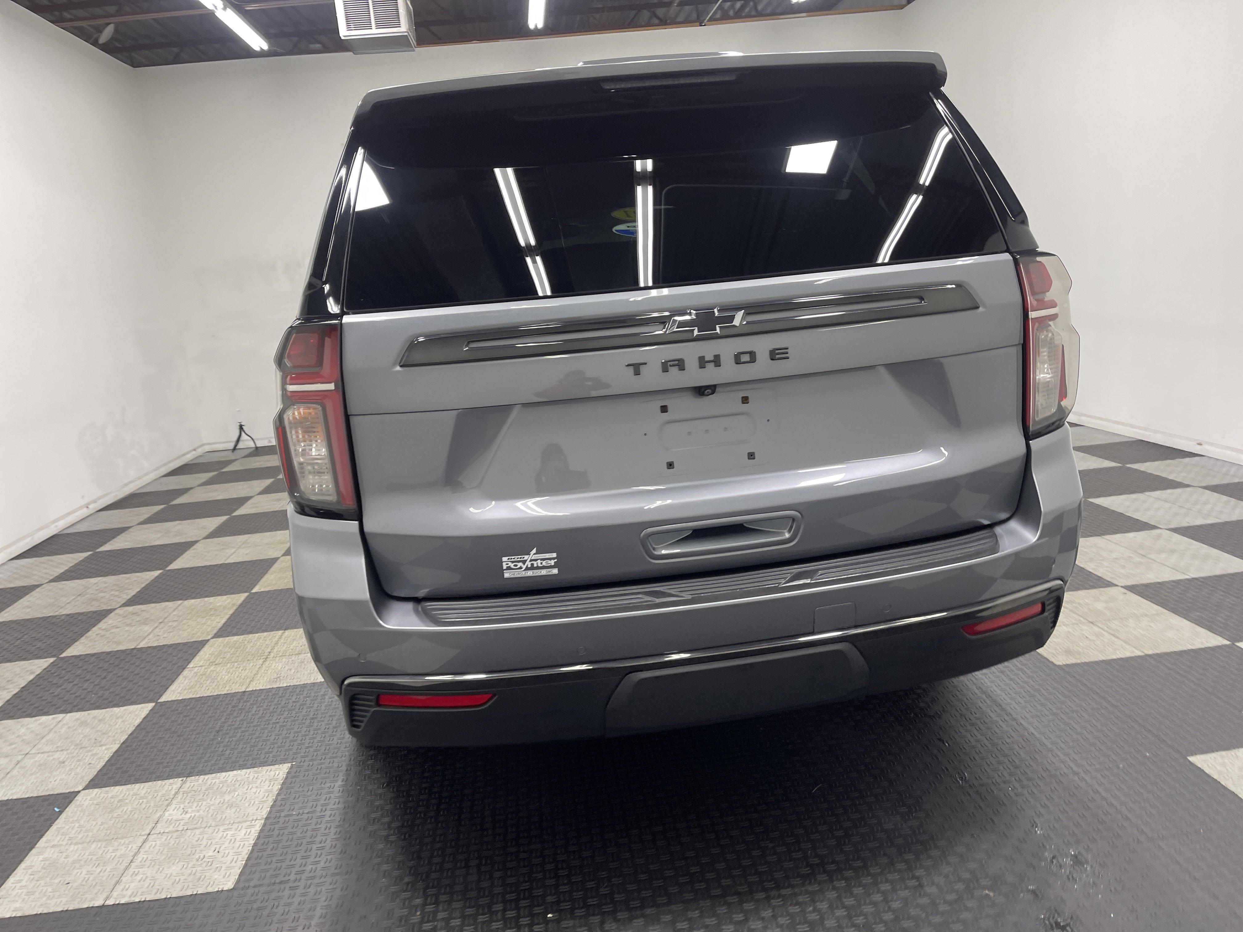 Used 2021 Chevrolet Tahoe Z71 w/ Z71 Off-Road Package AWD/4WD image 3