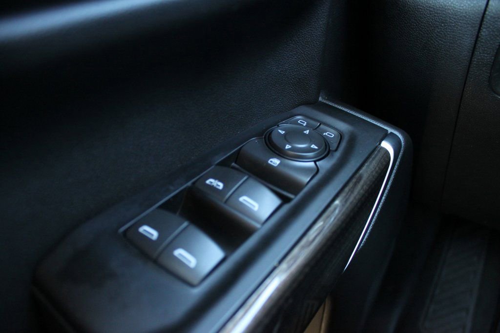 Used 2019 Chevrolet Silverado 1500 LT w/ All-Star Edition image 13