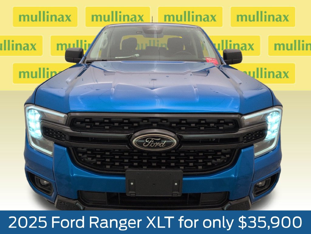 Used 2025 Ford Ranger XLT w/ Black Appearance Package AWD/4WD image 14
