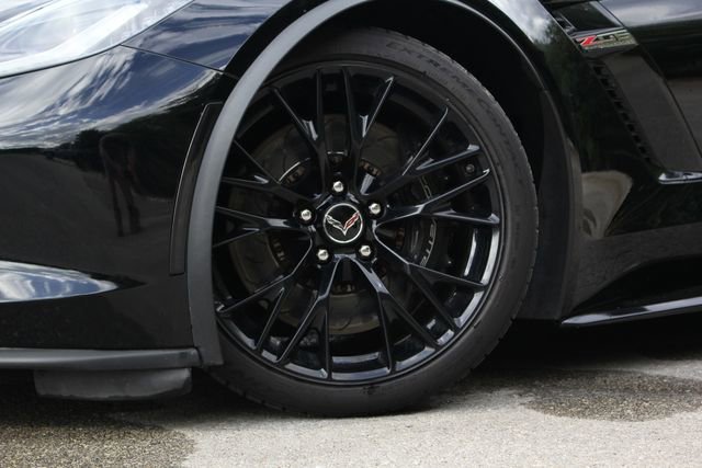 Used 2016 Chevrolet Corvette Z06 w/ 2LZ Preferred Equipment Group image 3